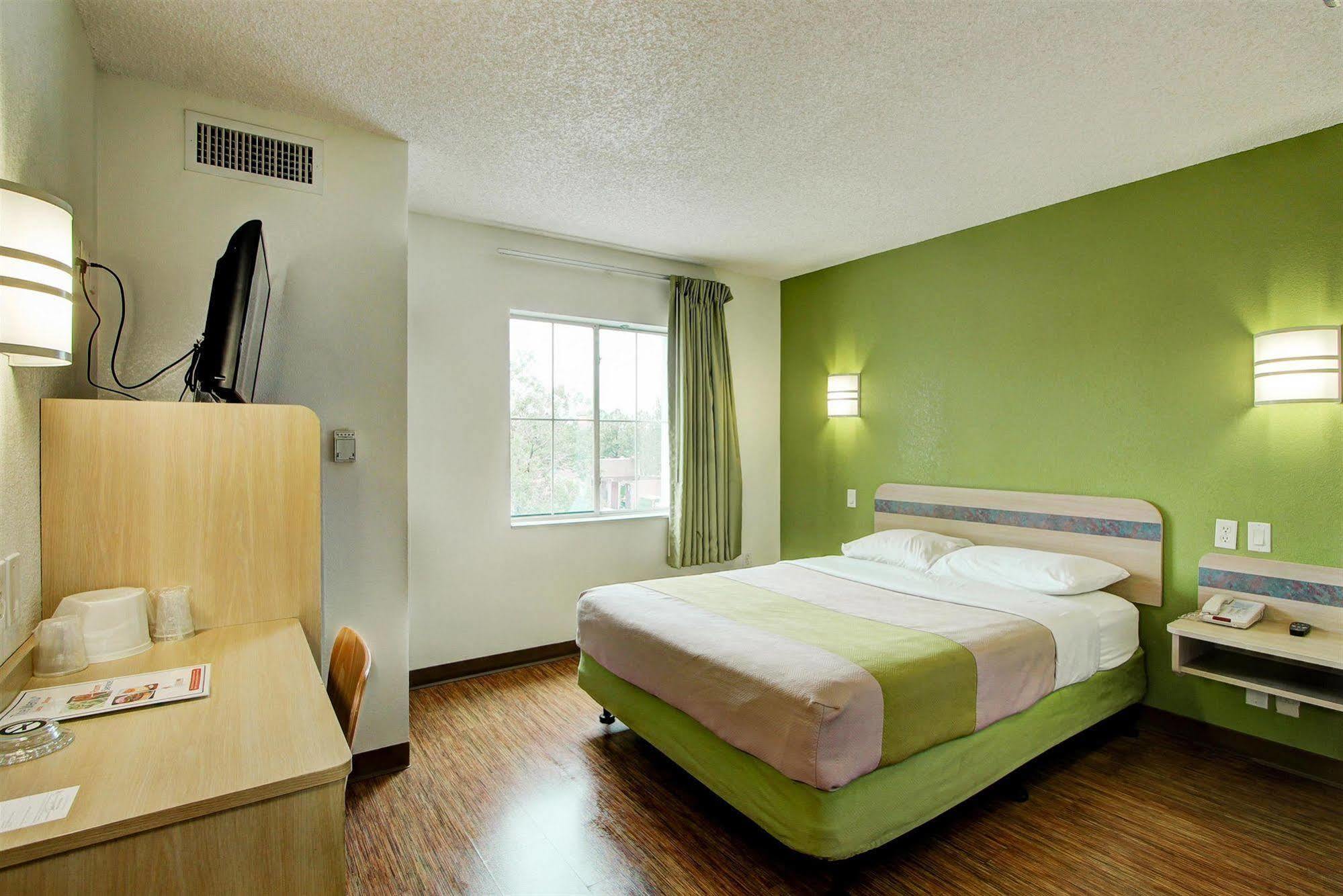 Park Inn By Radisson, Aurora Εξωτερικό φωτογραφία